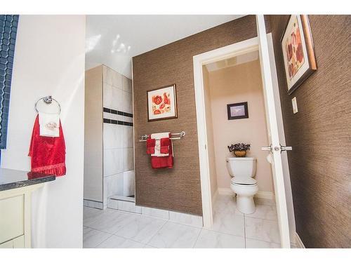 524 Summer Crescent, Rural Ponoka County, AB - Indoor Photo Showing Bathroom