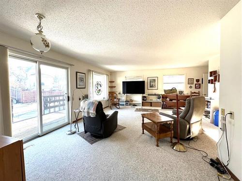 4709 51 Street, Camrose, AB - Indoor Photo Showing Living Room