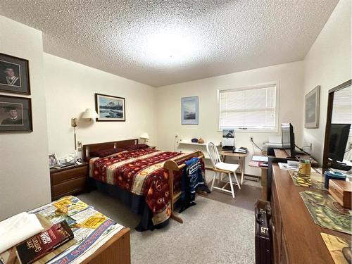 4709 51 Street, Camrose, AB - Indoor Photo Showing Bedroom