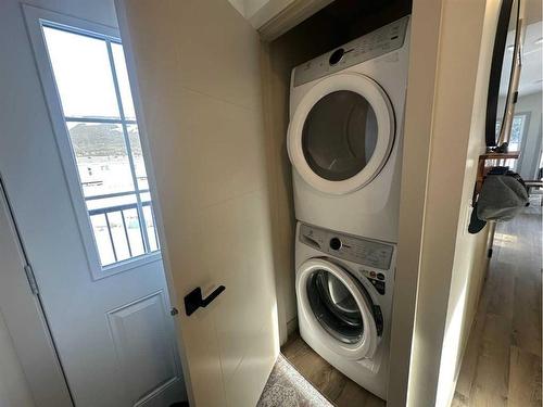 711 Shale Court, Nordegg, AB - Indoor Photo Showing Laundry Room