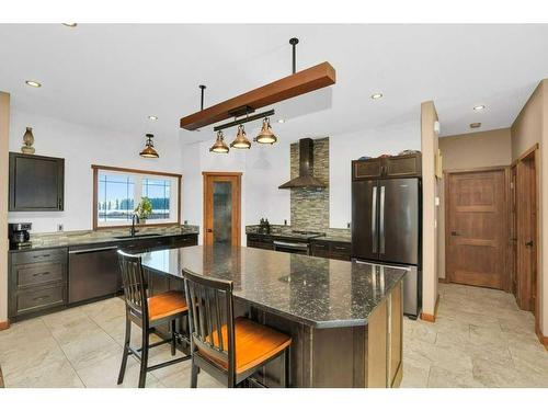 433002 Range Road 24 Road, Rural Ponoka County, AB - Indoor Photo Showing Kitchen With Upgraded Kitchen