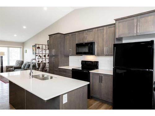 45 Golden Crescent, Red Deer, AB - Indoor Photo Showing Kitchen With Double Sink
