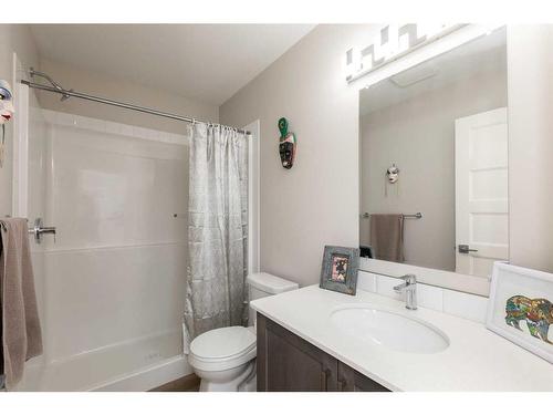 45 Golden Crescent, Red Deer, AB - Indoor Photo Showing Bathroom