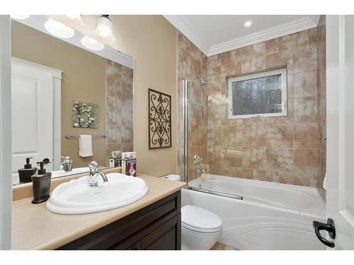 405 Birchcliff Road, Birchcliff, AB - Indoor Photo Showing Bathroom