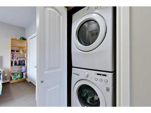 303-3615 51 Avenue, Red Deer, AB - Indoor Photo Showing Laundry Room