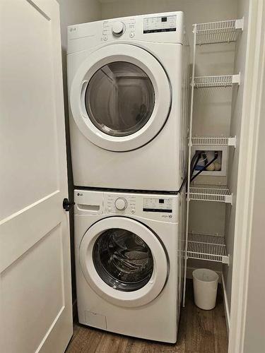 351 Elizabeth Avenue, Nordegg, AB - Indoor Photo Showing Laundry Room