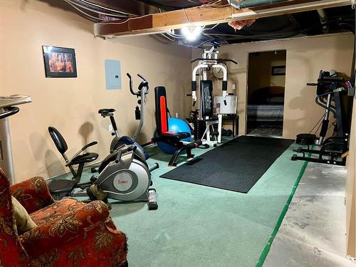 72082 Township Road 41-0, Rural Clearwater County, AB - Indoor Photo Showing Gym Room