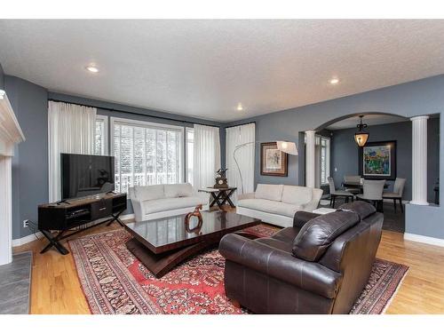 51146 Ab 21, Rural Strathcona County, AB - Indoor Photo Showing Living Room