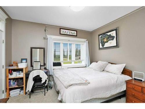 6261 Cronquist Drive, Red Deer, AB - Indoor Photo Showing Bedroom