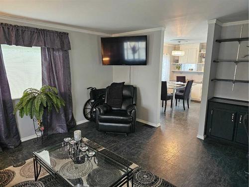 5131 49 Street, Consort, AB - Indoor Photo Showing Living Room