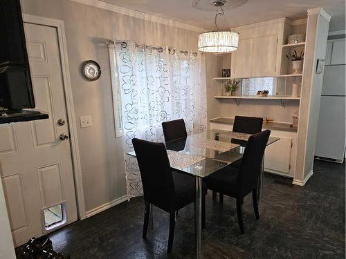5131 49 Street, Consort, AB - Indoor Photo Showing Dining Room