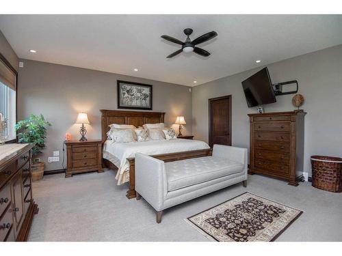 36141 Range Road 280, Rural Red Deer County, AB - Indoor Photo Showing Bedroom