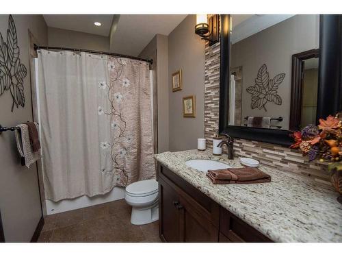 36141 Range Road 280, Rural Red Deer County, AB - Indoor Photo Showing Bathroom