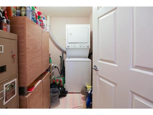 204-5419 49 Avenue, Camrose, AB - Indoor Photo Showing Laundry Room