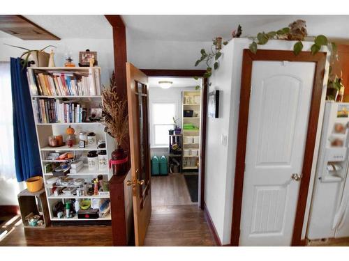4803 49 Street, Forestburg, AB - Indoor Photo Showing Other Room