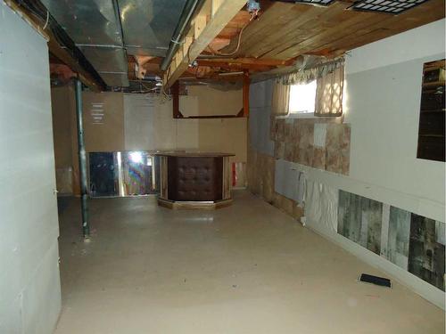 11 Parkland Way, Rural Ponoka County, AB - Indoor Photo Showing Basement