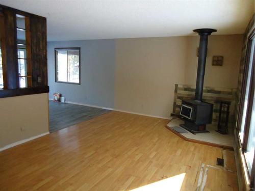 11 Parkland Way, Rural Ponoka County, AB - Indoor Photo Showing Other Room