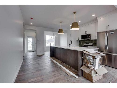 10 B Evergreen Way, Red Deer, AB - Indoor Photo Showing Kitchen With Upgraded Kitchen