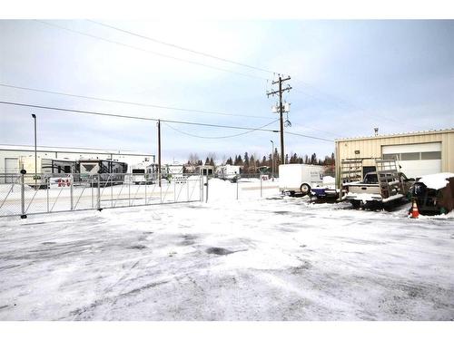 1-4-2 Erickson Crescent, Sylvan Lake, AB 