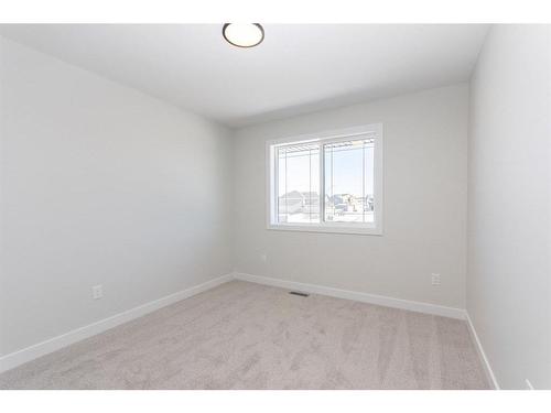 153 Thompson Crescent, Red Deer, AB - Indoor Photo Showing Other Room