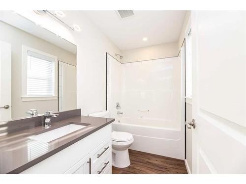 5129 53 Street, Lacombe, AB - Indoor Photo Showing Bathroom