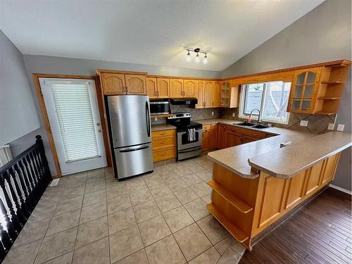 6501 58 Street, Rocky Mountain House, AB - Indoor Photo Showing Kitchen With Double Sink