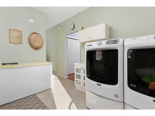 21337 Township Road 441, Rural Camrose County, AB - Indoor Photo Showing Laundry Room