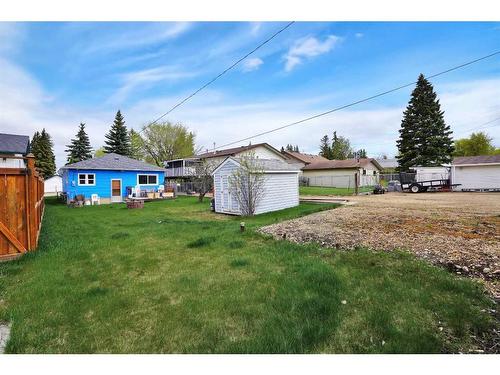 4624 48 Street, Sylvan Lake, AB - Outdoor