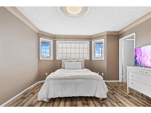 108 Reichley Street, Red Deer, AB - Indoor Photo Showing Bedroom