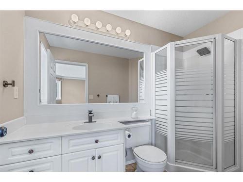 108 Reichley Street, Red Deer, AB - Indoor Photo Showing Bathroom
