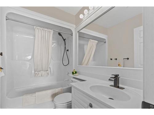 108 Reichley Street, Red Deer, AB - Indoor Photo Showing Bathroom