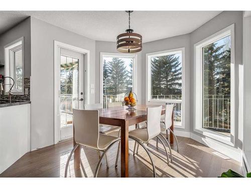 917 East Lakeview Road, Chestermere, AB - Indoor Photo Showing Dining Room