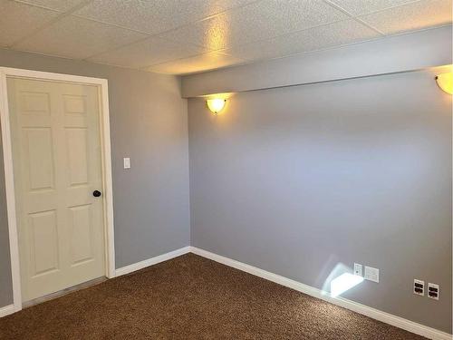 6816 39 Avenue Close, Camrose, AB - Indoor Photo Showing Other Room