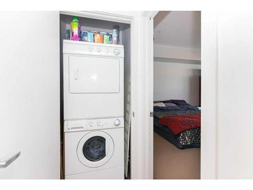 5133-2660 22 Street South, Red Deer, AB - Indoor Photo Showing Laundry Room