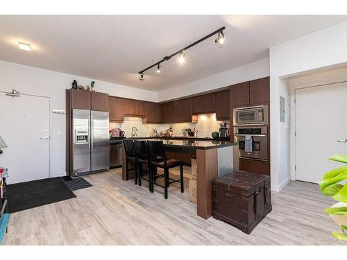5133-2660 22 Street South, Red Deer, AB - Indoor Photo Showing Kitchen