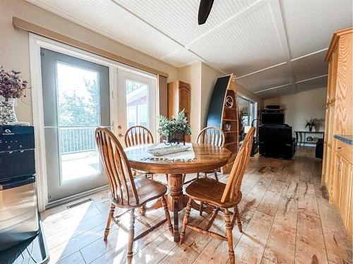43A Sands Street, Rochon Sands, AB - Indoor Photo Showing Dining Room