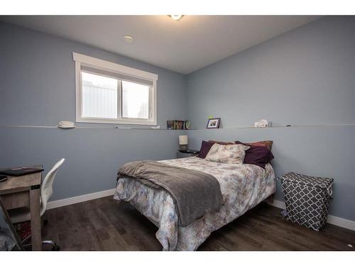 1 Toal Close, Red Deer, AB - Indoor Photo Showing Bedroom