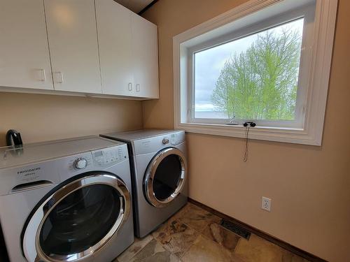 73078 Southshore Drive, Widewater, AB - Indoor Photo Showing Laundry Room