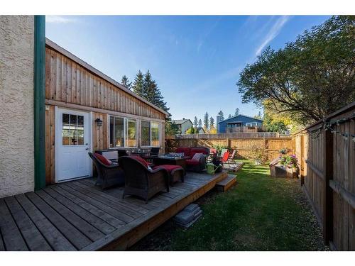 609 Timberline Drive, Fort Mcmurray, AB - Outdoor With Deck Patio Veranda With Exterior
