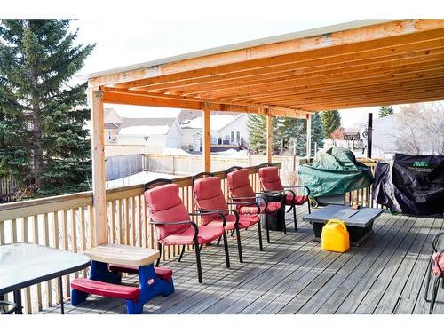 4512 Wood Crescent, Hardisty, AB - Outdoor With Deck Patio Veranda With Exterior