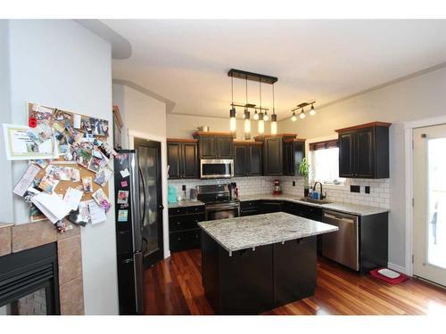 94 Inglewood Drive, Red Deer, AB - Indoor Photo Showing Kitchen With Stainless Steel Kitchen