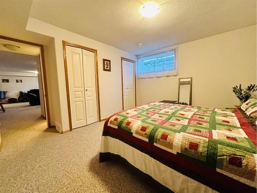 #16 100 Legacy Lane, Rimbey, AB - Indoor Photo Showing Bedroom