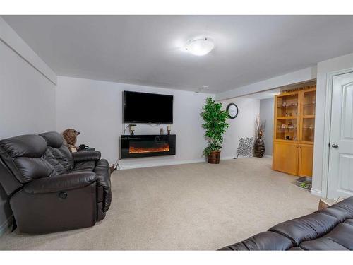7002 49A Avenue, Camrose, AB - Indoor With Fireplace