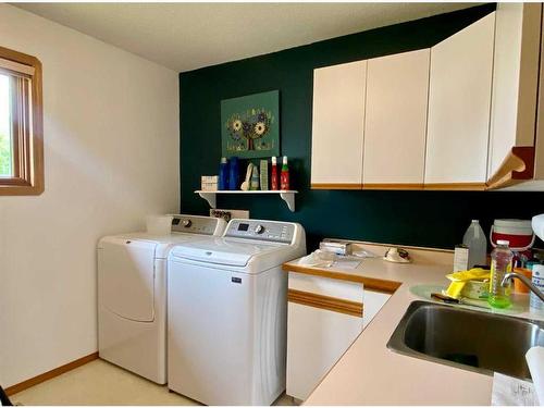 75077 Township Road 39-0, Rural Clearwater County, AB - Indoor Photo Showing Laundry Room