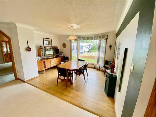 75077 Township Road 39-0, Rural Clearwater County, AB - Indoor Photo Showing Dining Room