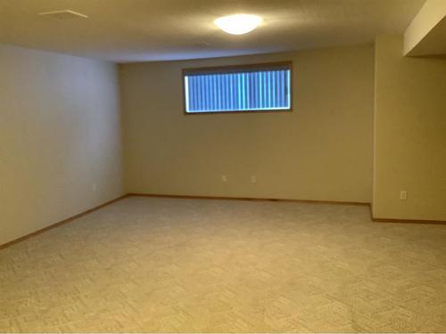 30 Root Close, Red Deer, AB - Indoor Photo Showing Other Room