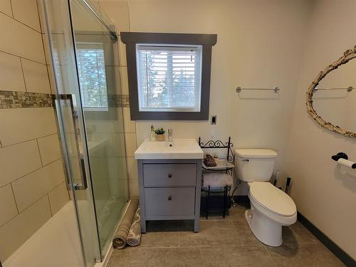73082 Southshore Drive East, Widewater, AB - Indoor Photo Showing Bathroom