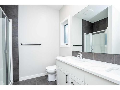 18 Mitchell Crescent, Blackfalds, AB - Indoor Photo Showing Bathroom