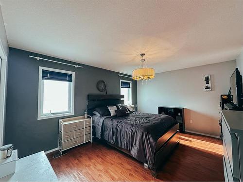 3109 46 Avenue, Athabasca, AB - Indoor Photo Showing Bedroom