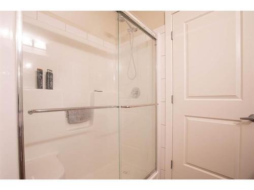 208-5110 36 Street, Red Deer, AB - Indoor Photo Showing Bathroom